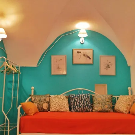 Microcasa Antica Jos * Мартина-Франка